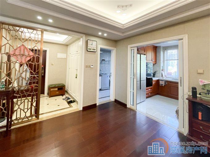 华泰苑 精装修 带一车库