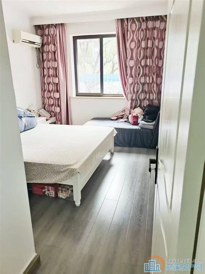 中心上林可读城东新村1楼3室精装