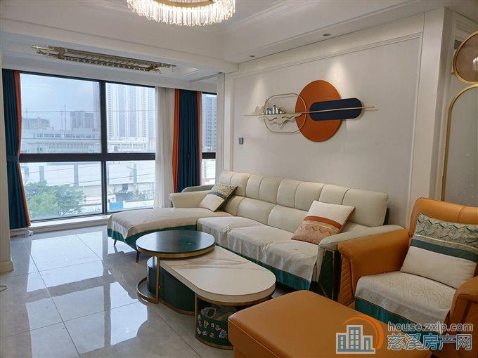 泊江府精装满五唯一280万