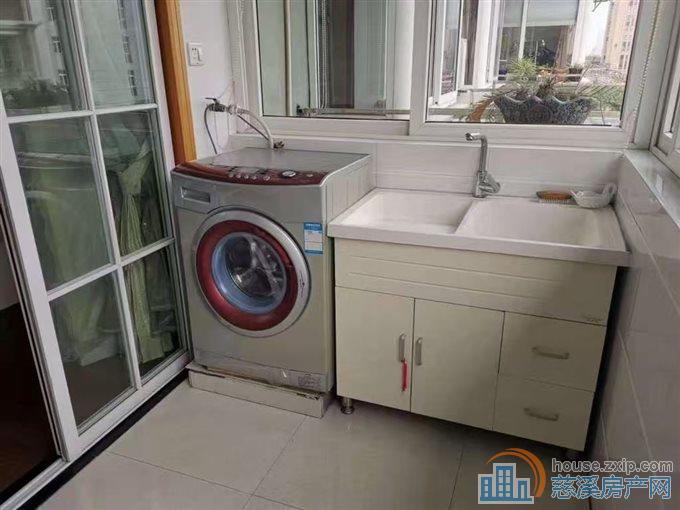 玲珑小区两室2500精装修直接房源钥匙在