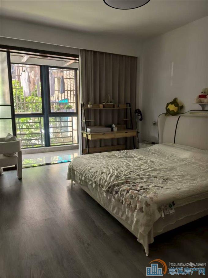 天和家园89平全新精装2年到好楼层