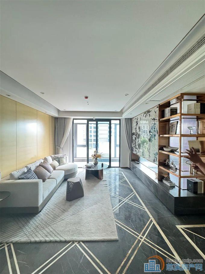 万固 豪华装修没住过 包营业税