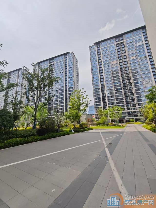 紫阙台186平+车位308万直接房源钥匙