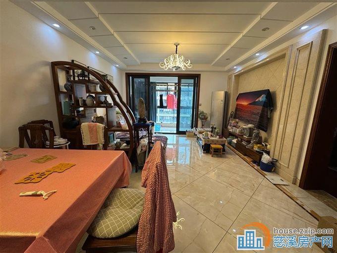 相士地南苑 120平精装带车位142万