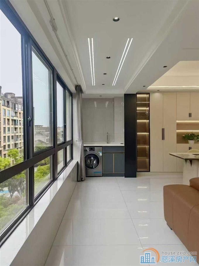 誉林府电梯洋房豪华装修三室两卫直接钥匙在