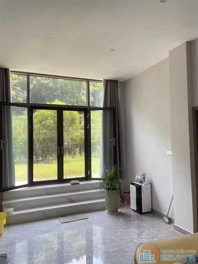 保利银杏小镇底复带车位可读书