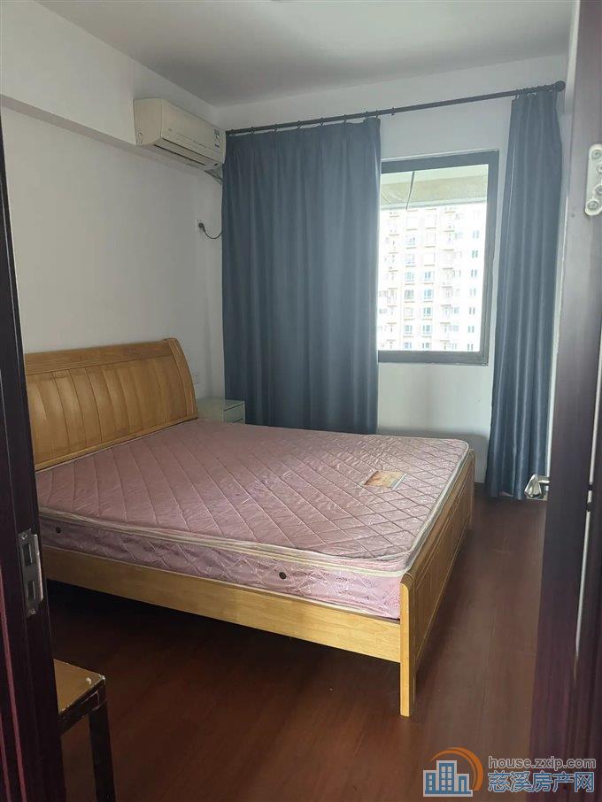 恒元新境 简装136平方138万带车位