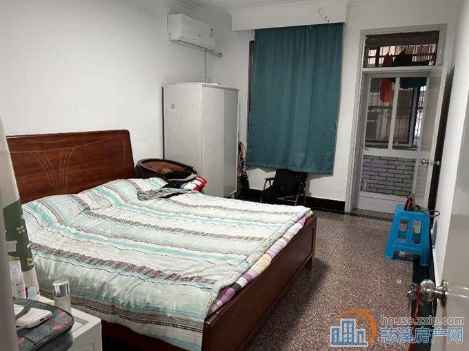 出售城东新村3楼70平可读上林119万