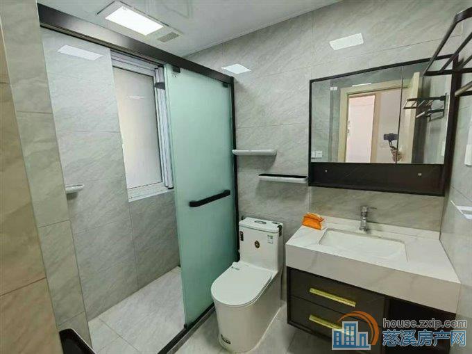 逍林天安盛世电梯洋房96平精装130万