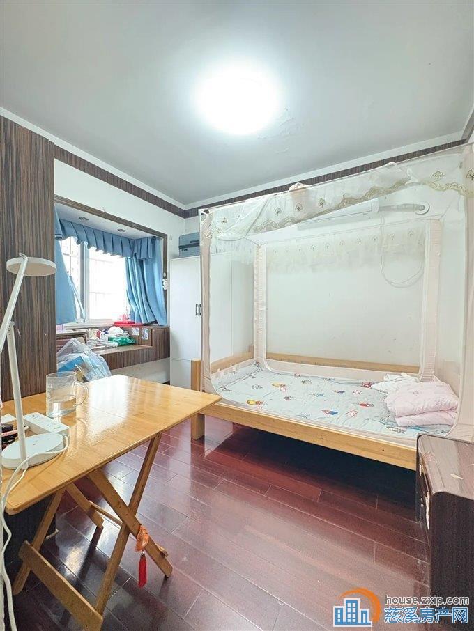 城市星光苑155平148万前后露台