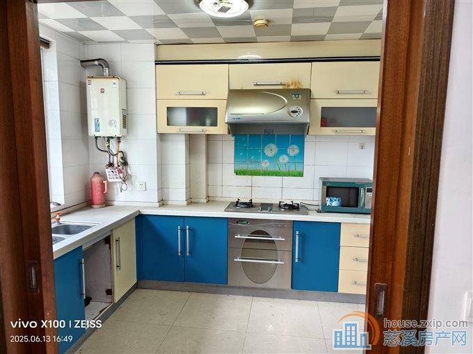 华泰苑143平精装黄金楼层送车库160万