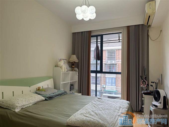 急卖 天和家园136平123.8万带车位