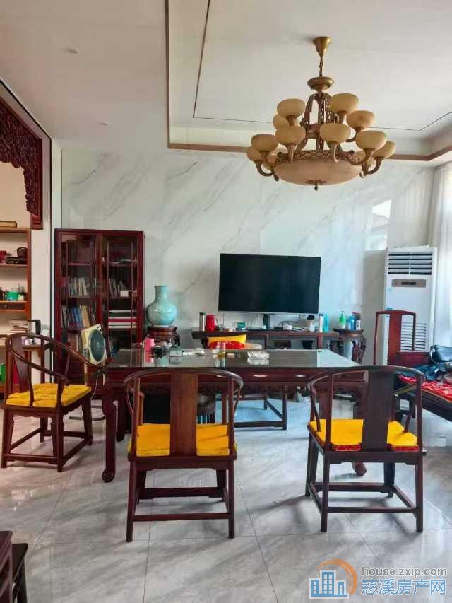 银杏小镇两套打通别墅,580平