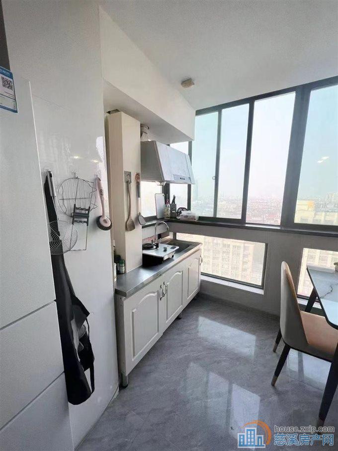 丽晶大厦朝北45平楼层佳精装39.8万