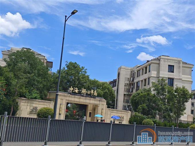 中海湖心半岛一复地下送花园送两个车位直接