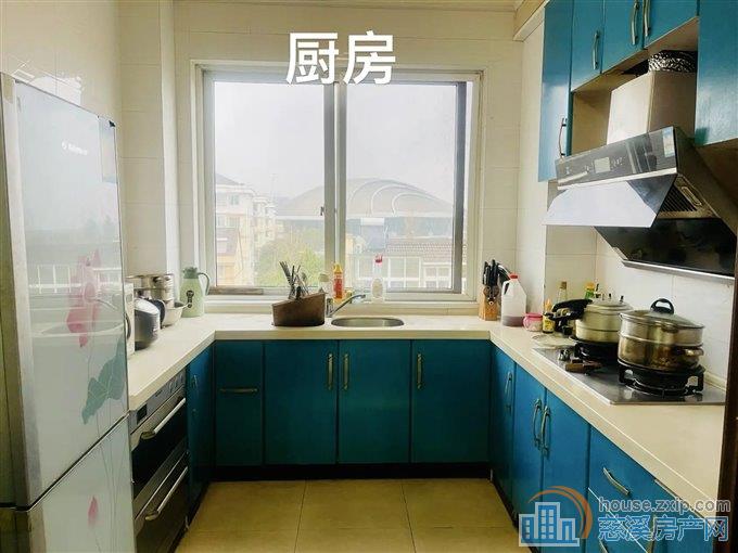 中兴小区138平138万