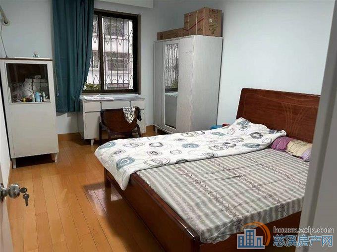 出售城东新村3楼70平可读上林119万