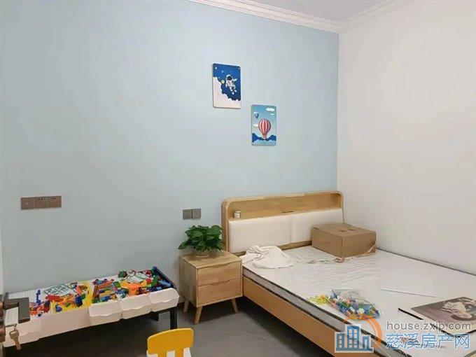 天安盛世臻境 精装96平方122万带车位