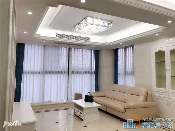 明月佳苑3室2厅2卫精装3500直接房源