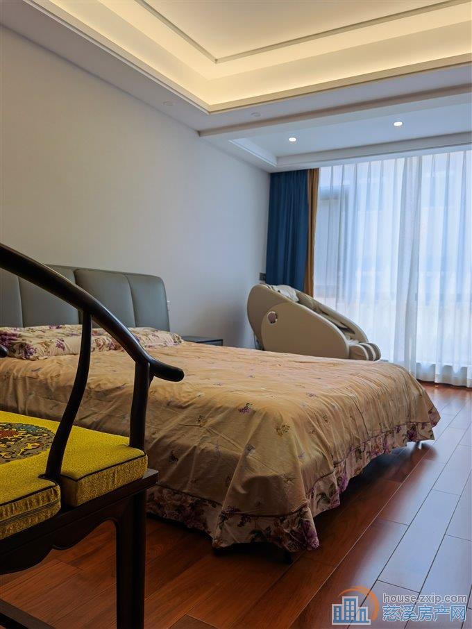 星光家园三通三别墅426平豪装768万