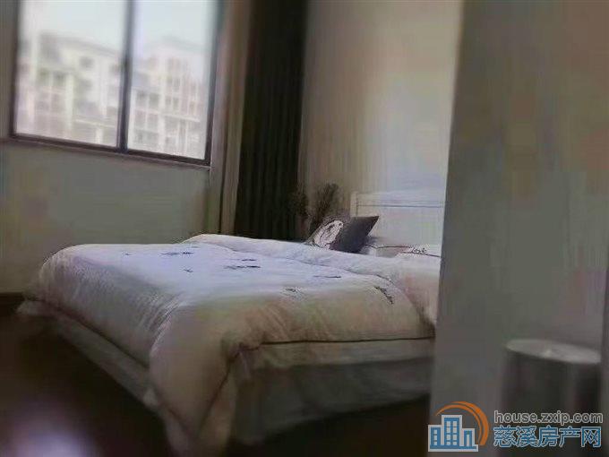 天和家园120平一楼豪装135万