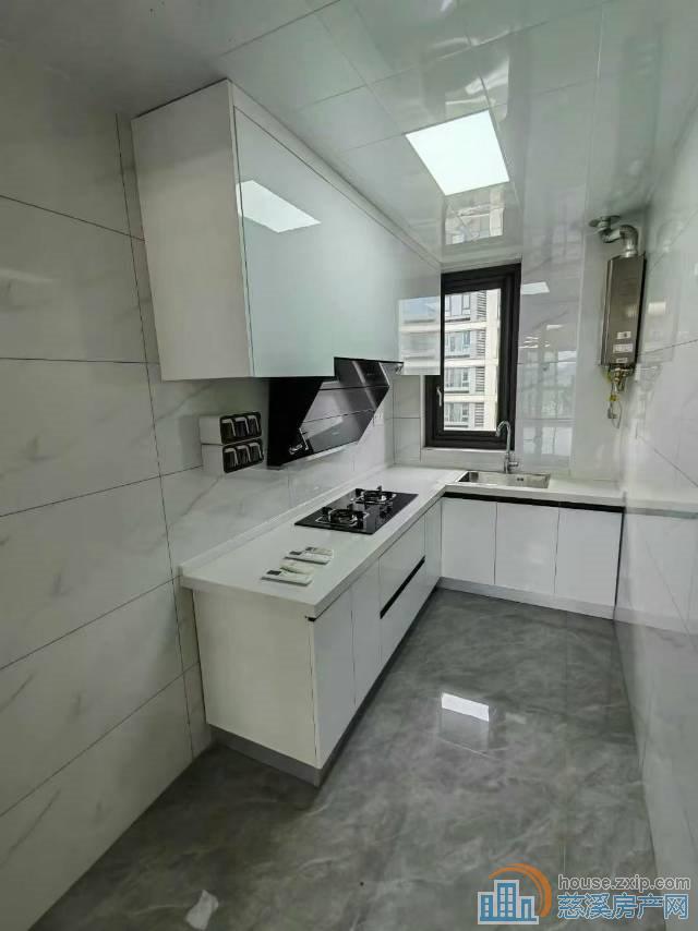 逍林天安盛世电梯洋房96平精装130万