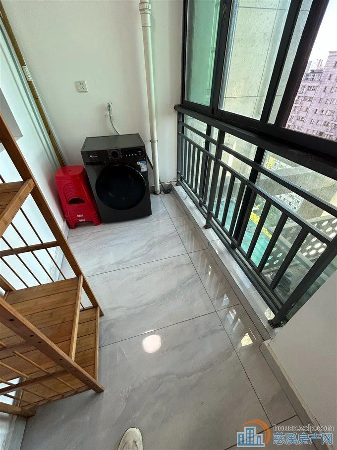 人和家园92平106.8万育才书包