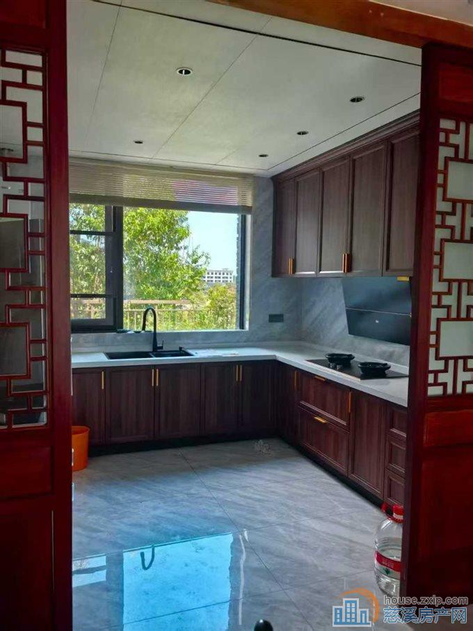 银杏小镇两套打通别墅,580平