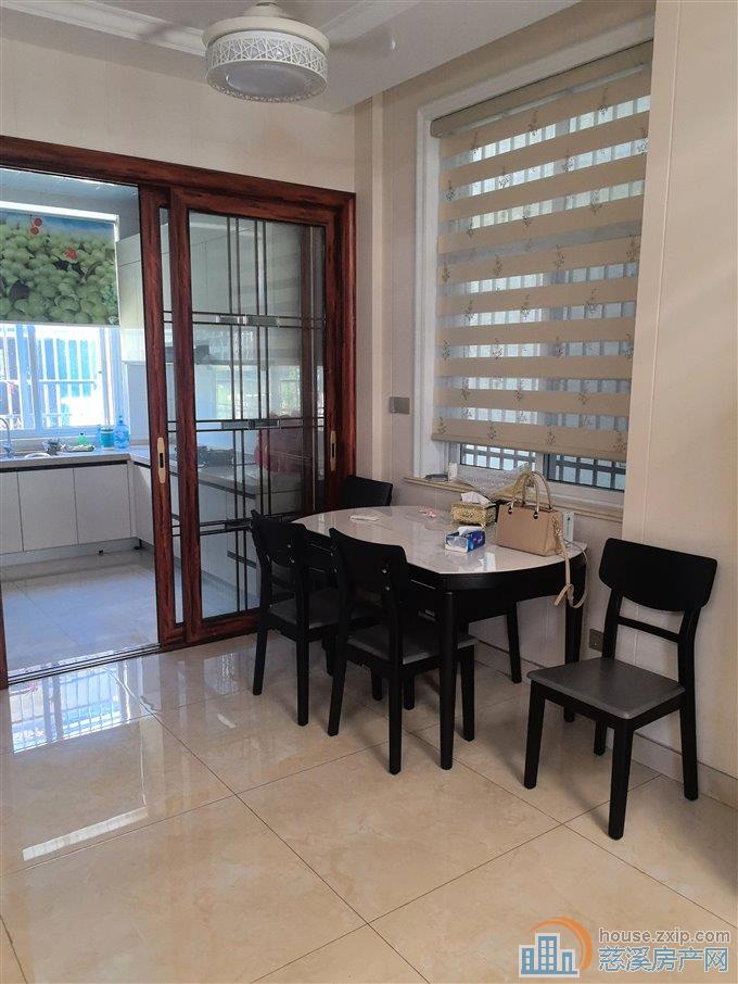 曙光家园291平468万二通三