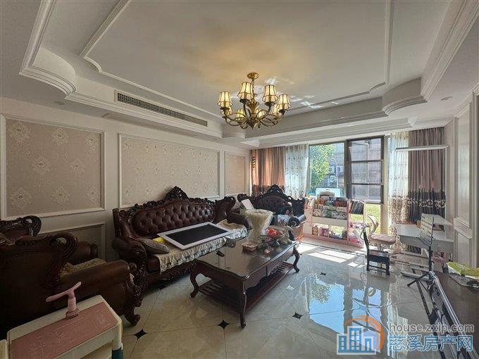 金水湾花园 精装 带车位杂物间 育才XQ