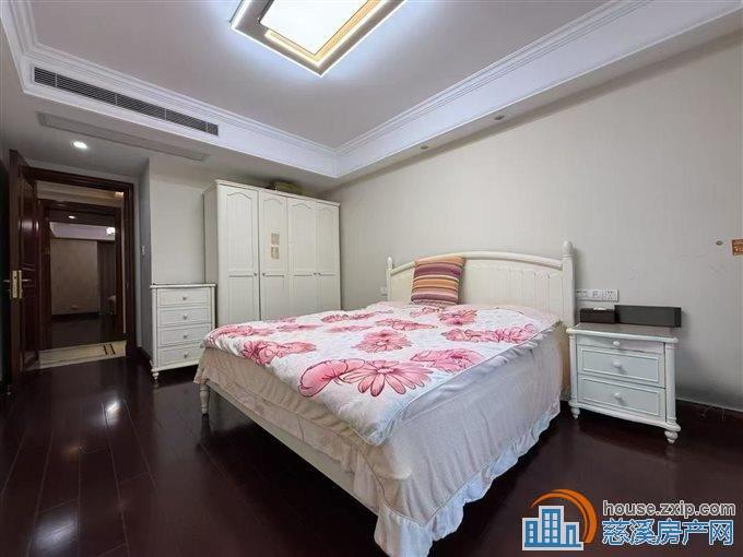 绿城玫瑰园171平精装带车位328万