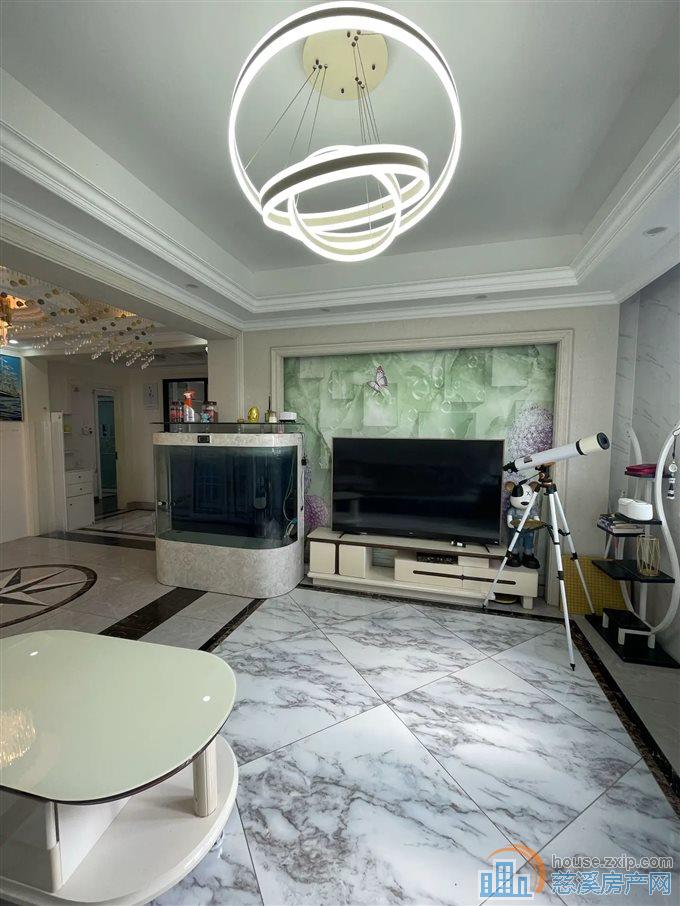 绿德家园143平138万带双车位另算