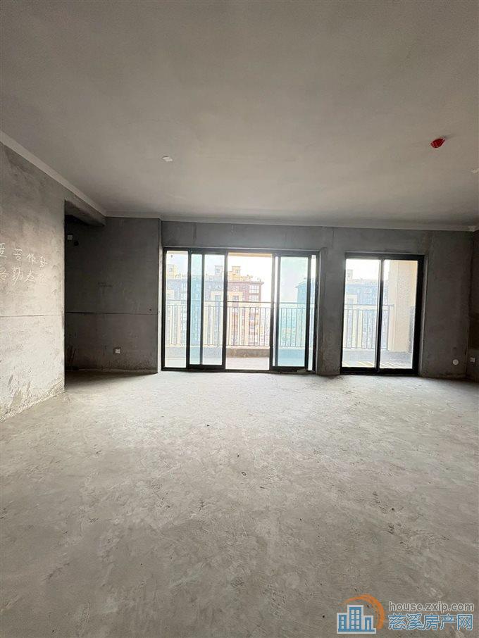 翡丽湾146平，88万单价6000