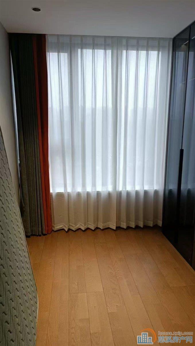 泊江府143平精装308万