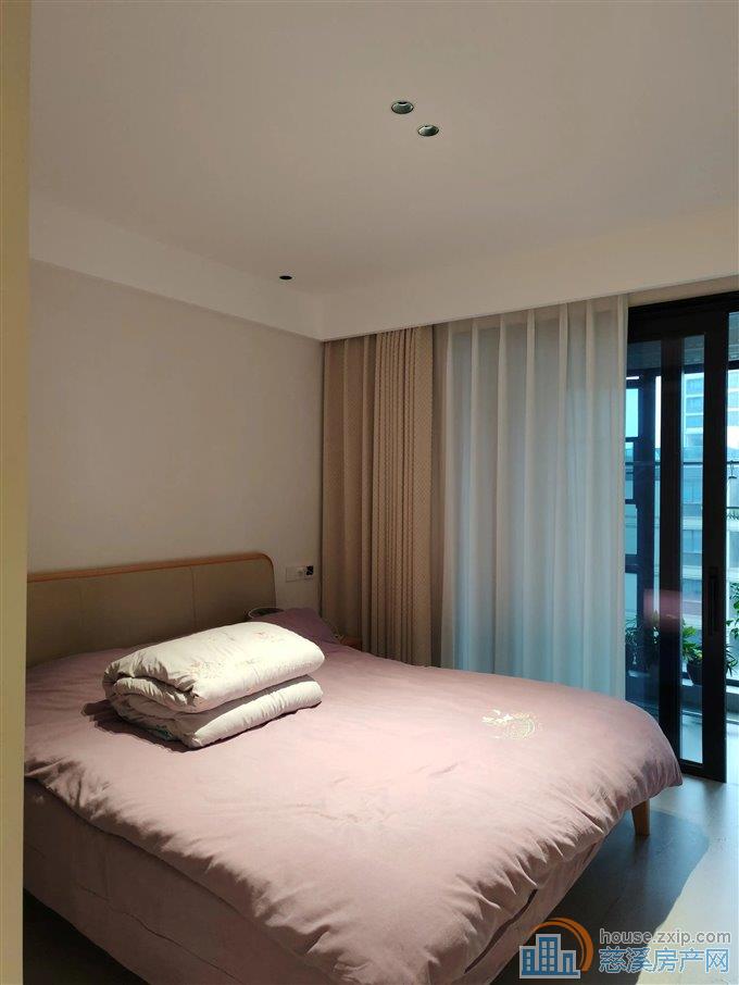 万固臻悦府  自住精装  边套