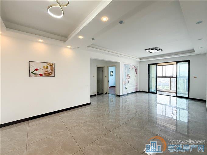 悦华府127平168万吾悦商圈三居室