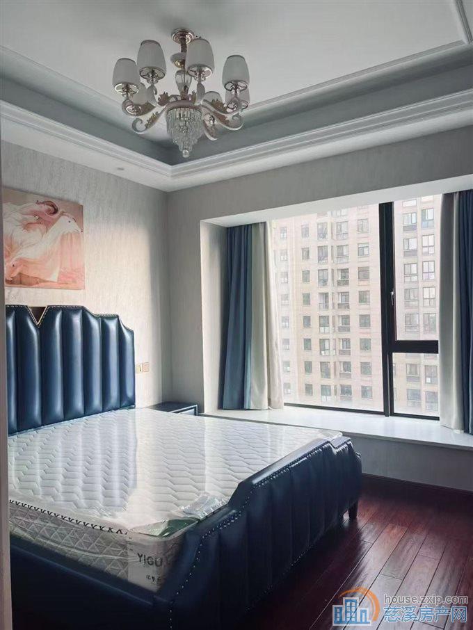 恒厚阳光城 二期三室二厅一厨一卫