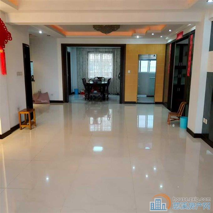 大通花园3楼198平精装车库198万