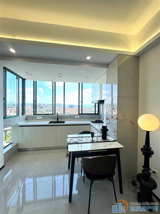 丽晶大厦朝南两间全新精装修直接钥匙在