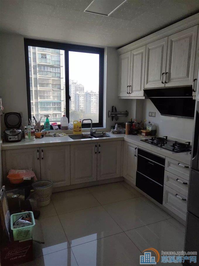 美华银桂苑 精装 带车位 黄金楼层