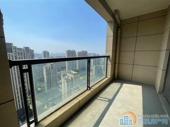 捡漏 复地御溪雅苑 三开间朝南 采光无敌