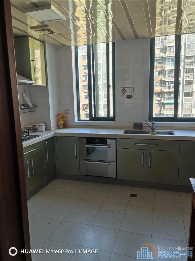 嘉和名苑多套139平精装三室139万