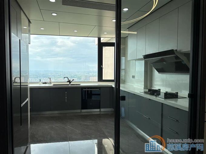 碧桂园云顶 豪装大平层 视野佳