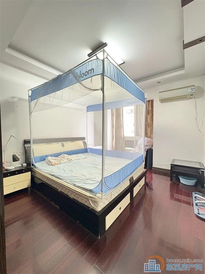 城市星光苑 155平 148万带露台