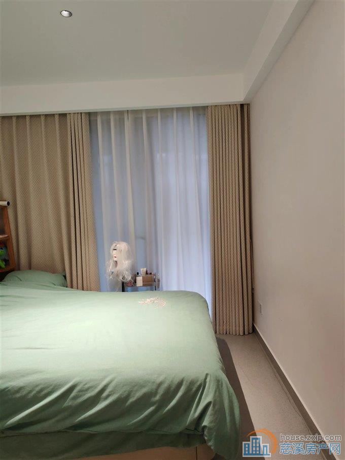 万固臻悦府  自住精装  边套