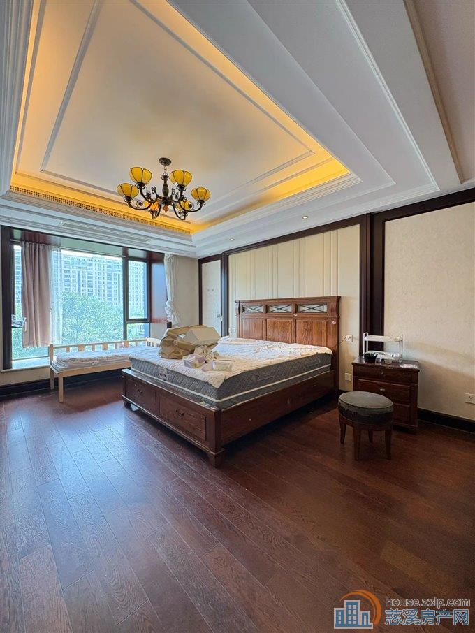 金地鸿悦240平348万满五唯一