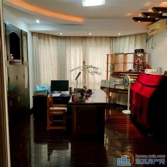 大通花园3楼198平精装车库198万