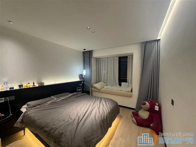 誉林府96平精装225万实验上林无占用