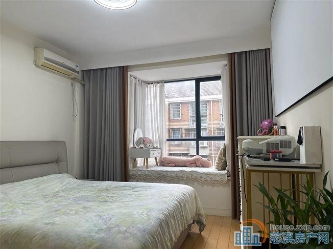 急卖 天和家园136平123.8万带车位