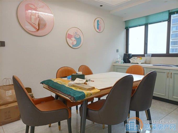 泊江府 125平 269万 精装修